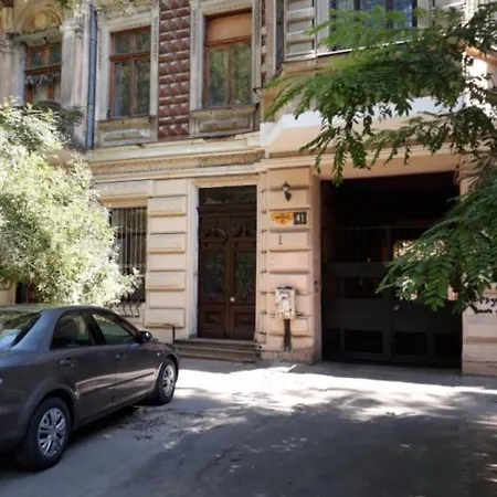 Apartment On Koblevs'ka Street 41 *